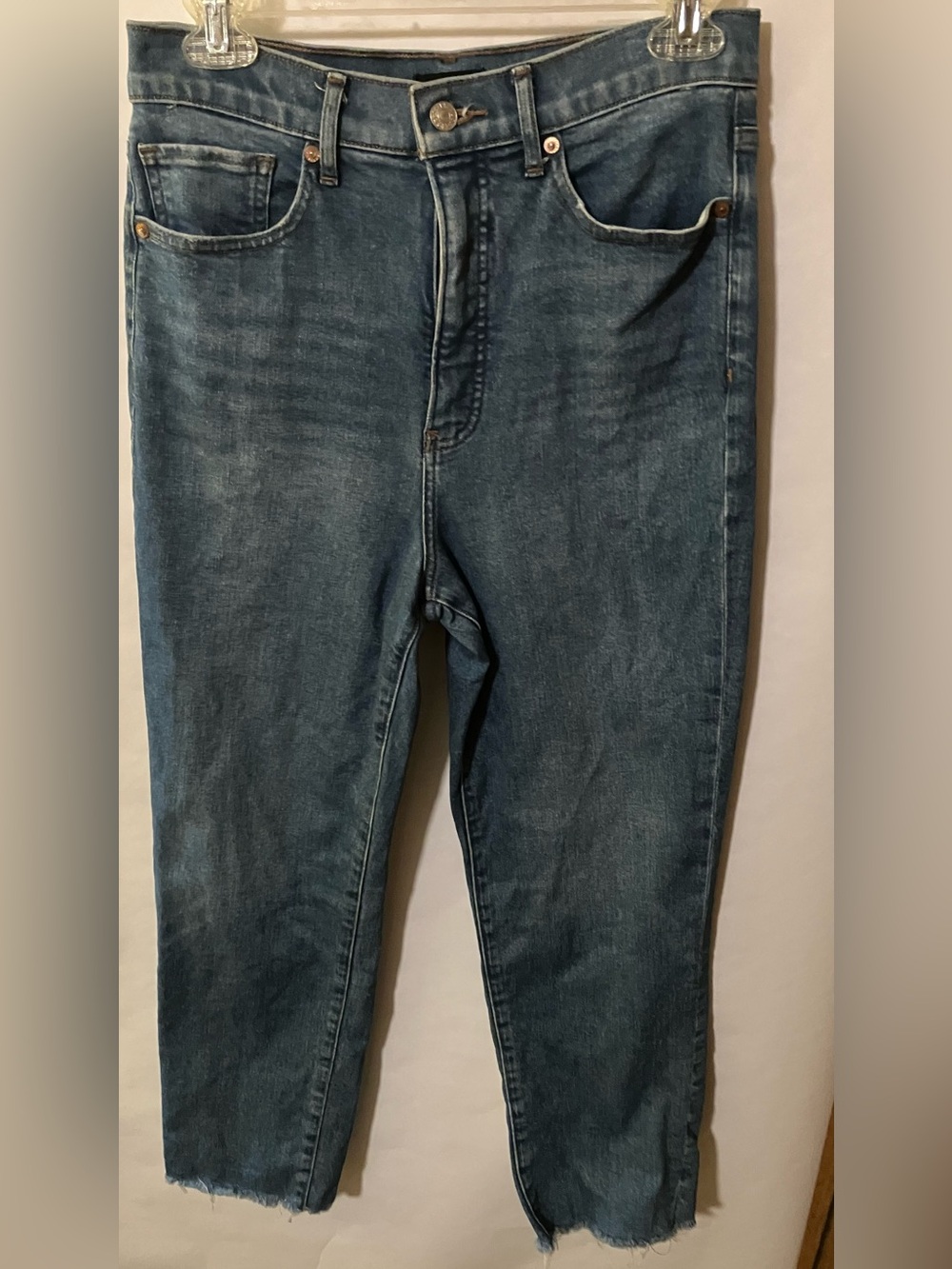Express high-rise mom Jean in size 6